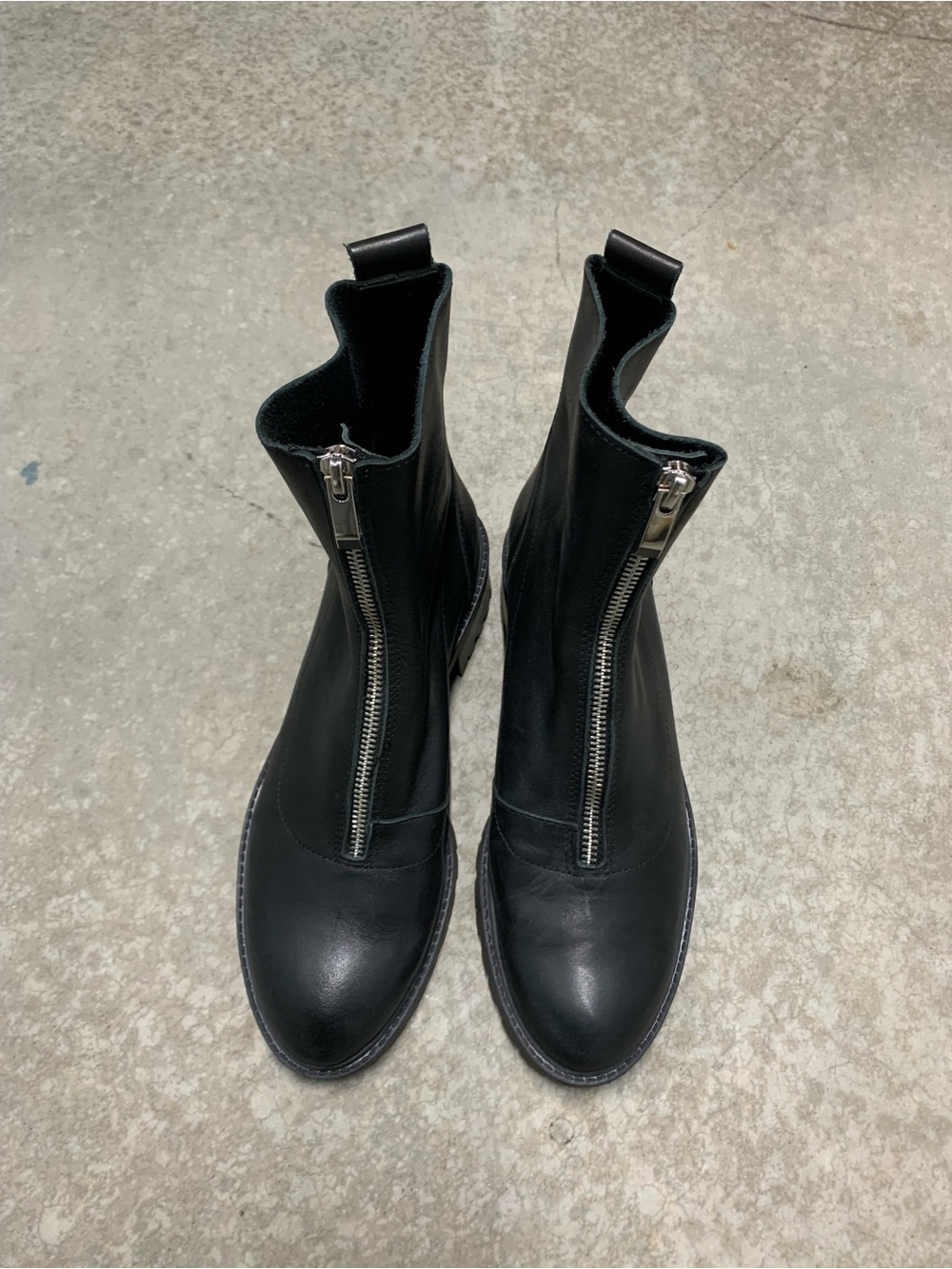 Zara Trafaluc Black Leather Front-Zip Women's Ankle Boots - size 6.5
